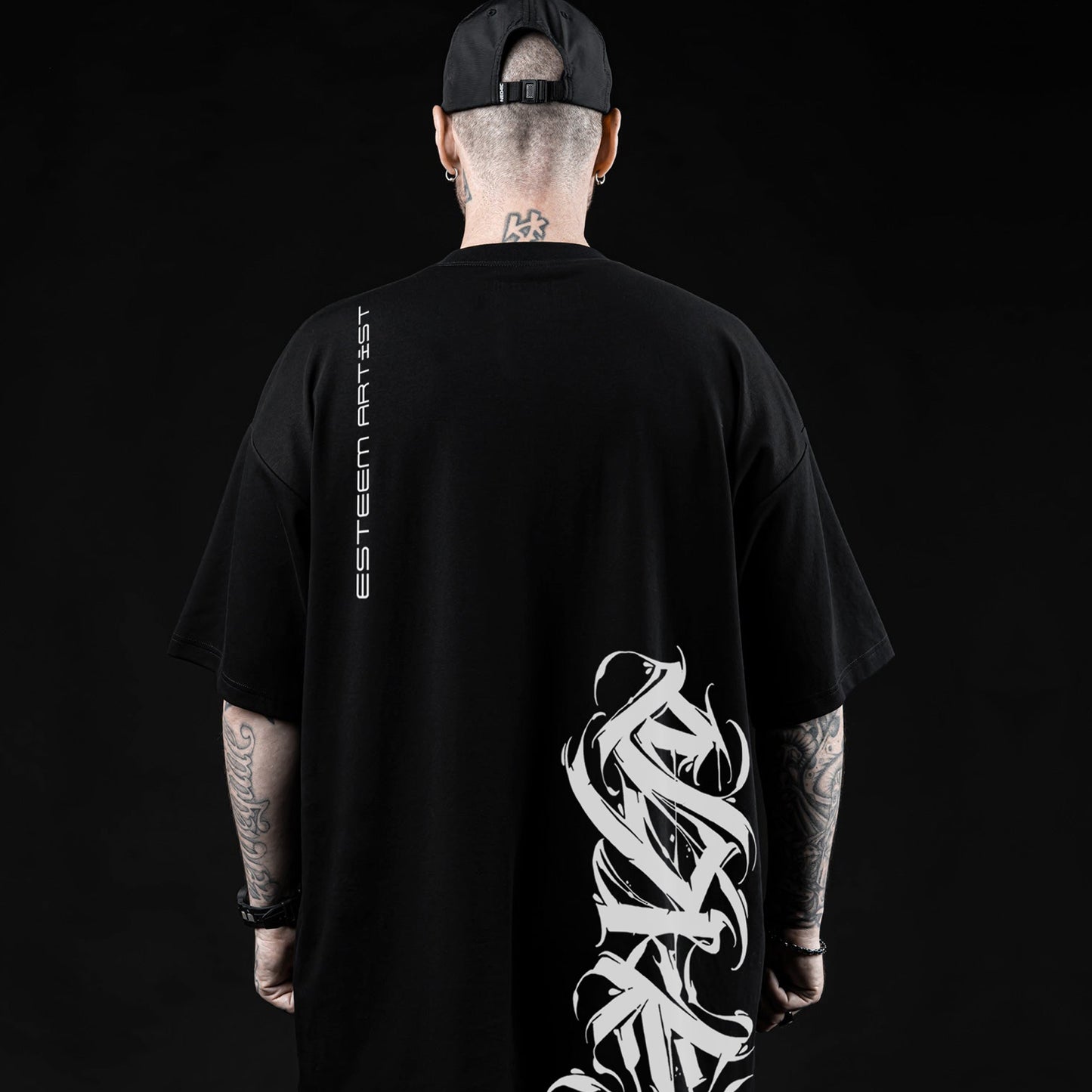 ESTEEM ARTIST Oversized Tee Shirt